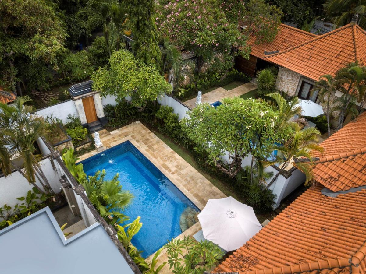 The Club Villas Seminyak Exterior foto